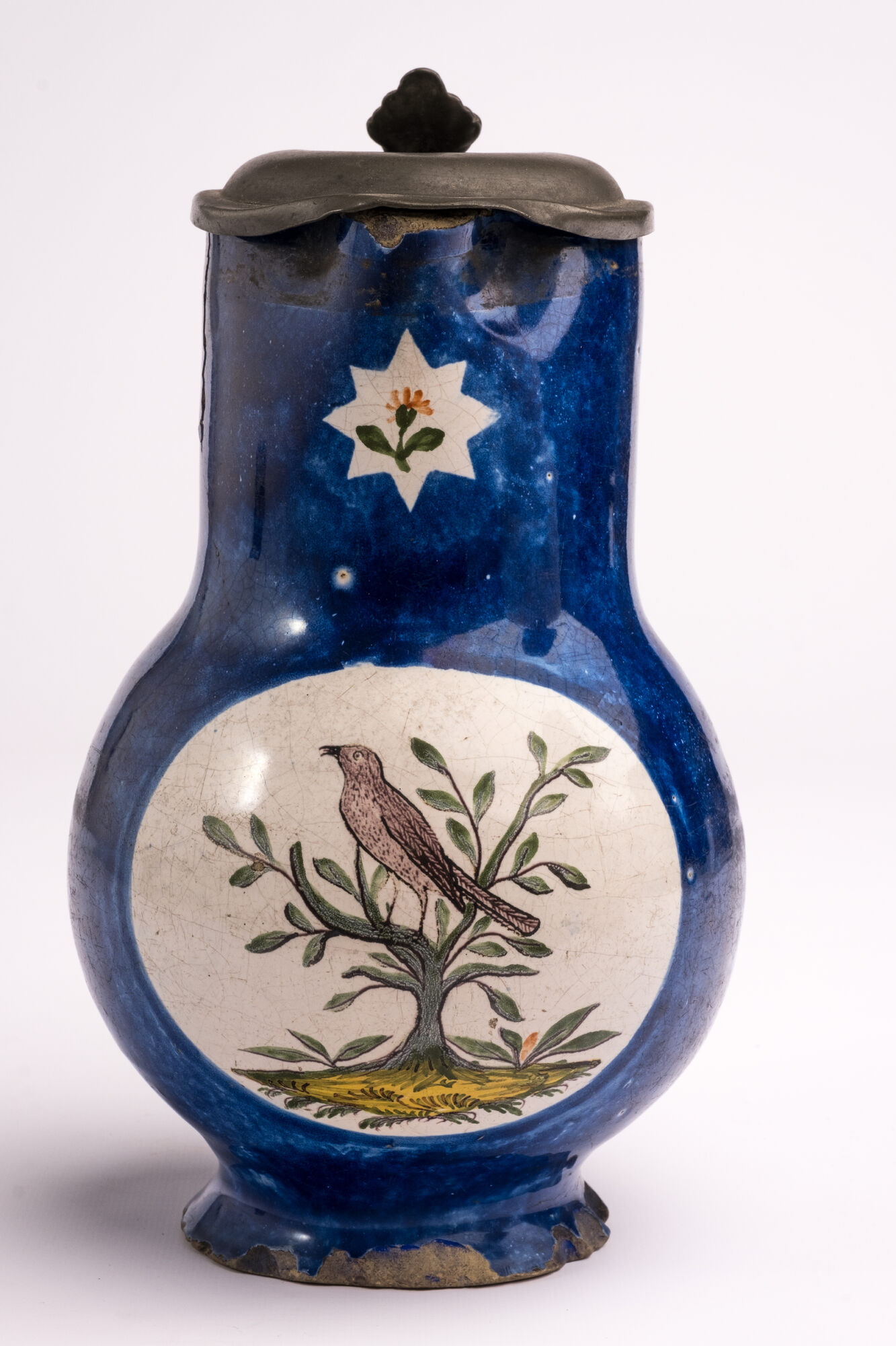 Bierkan met handvat, faience, Brussel, begin 19de eeuw