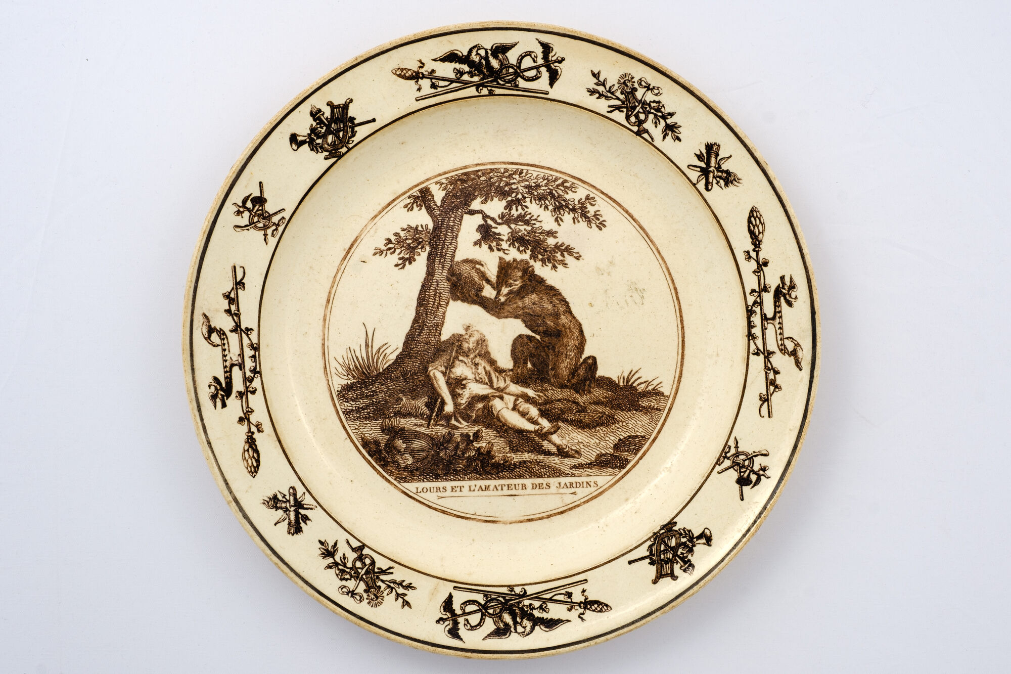 Bord, steengoed, Sèvres (FR), 1ste kwart 19de eeuw