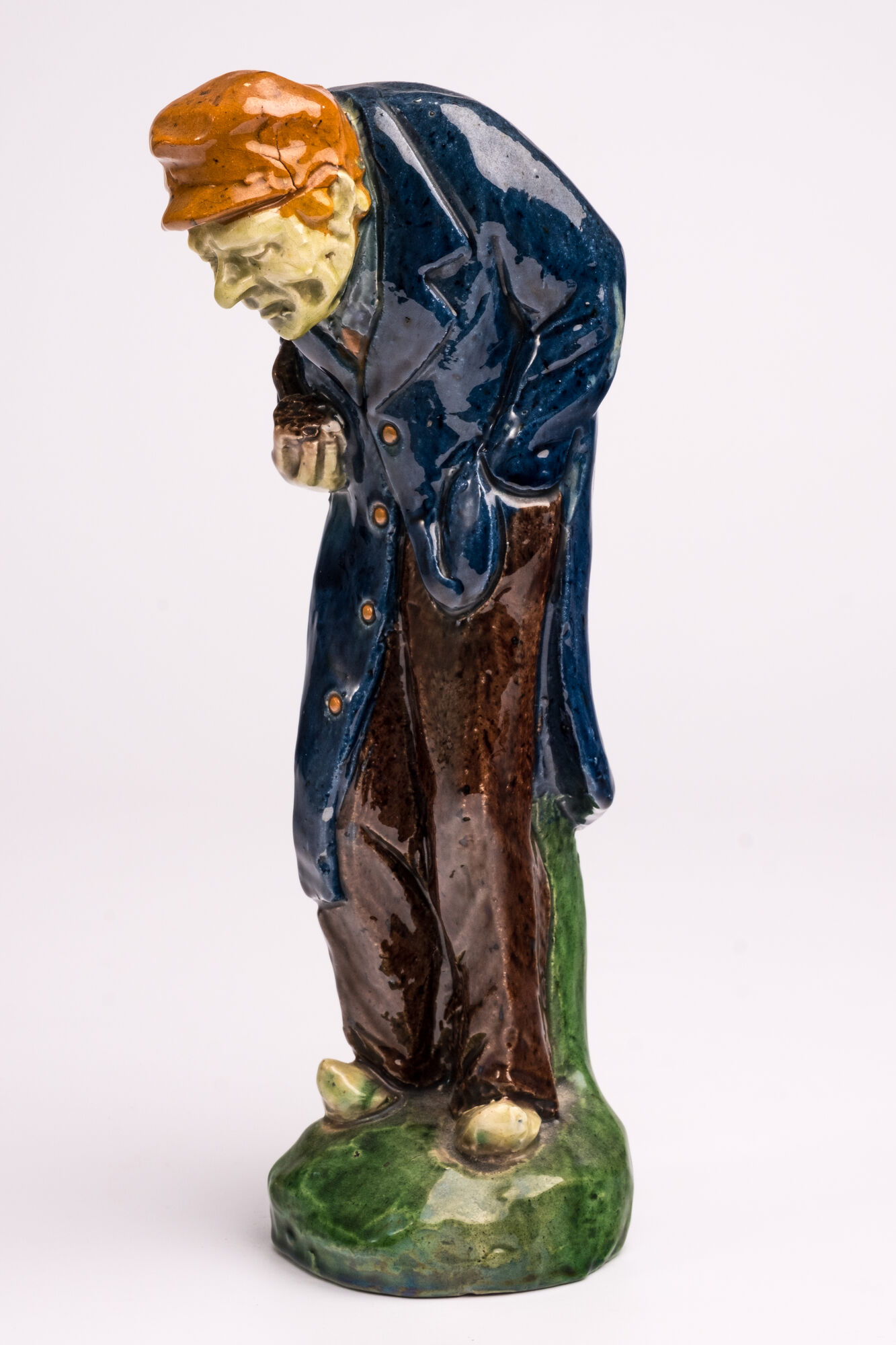 Man met pijp, geglazuurd aardewerk, Caesens, Kortrijk, 1ste helft 20ste eeuw