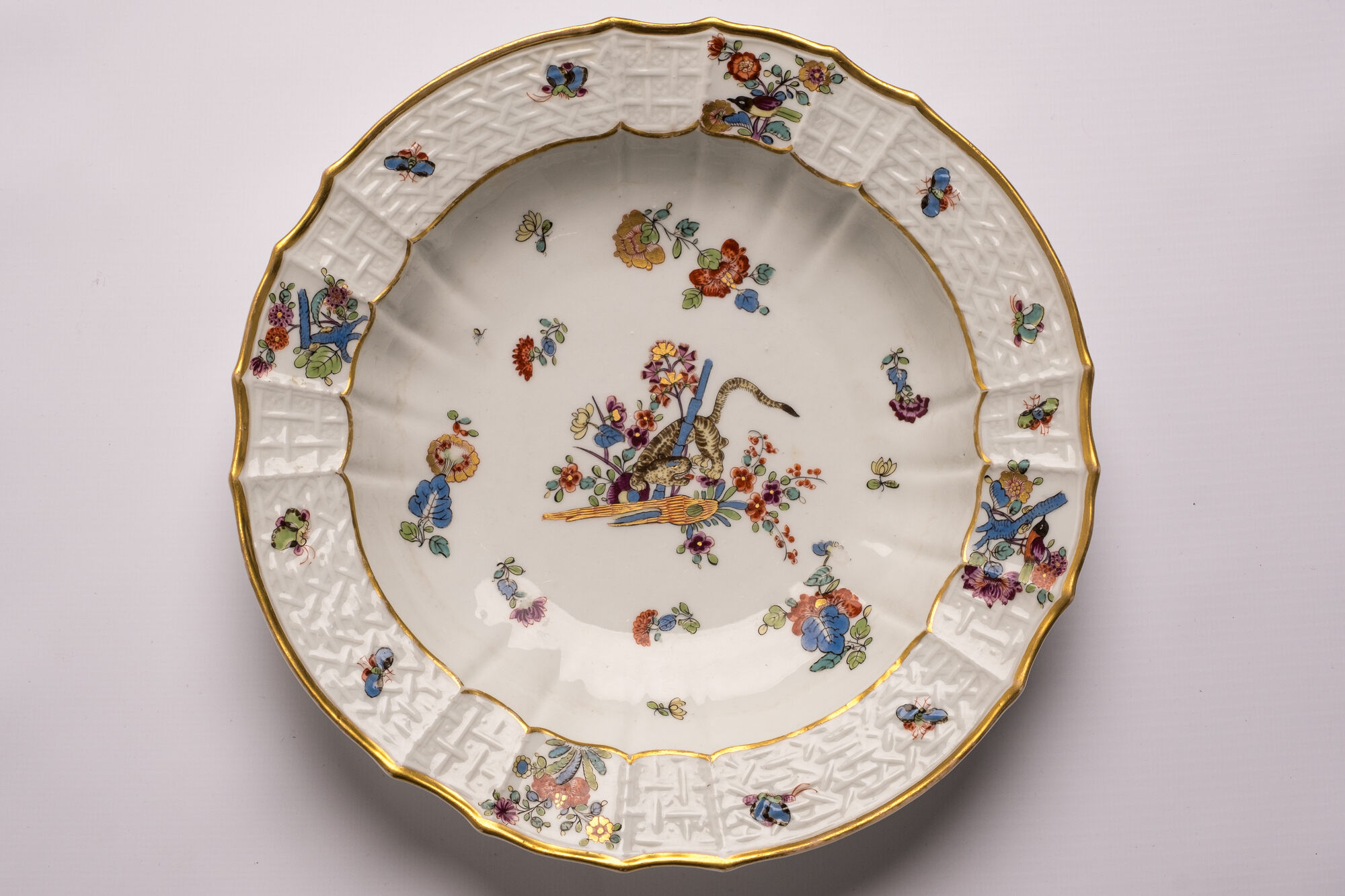 Diep bord, hard porselein, Meissen (D.), ca.1735