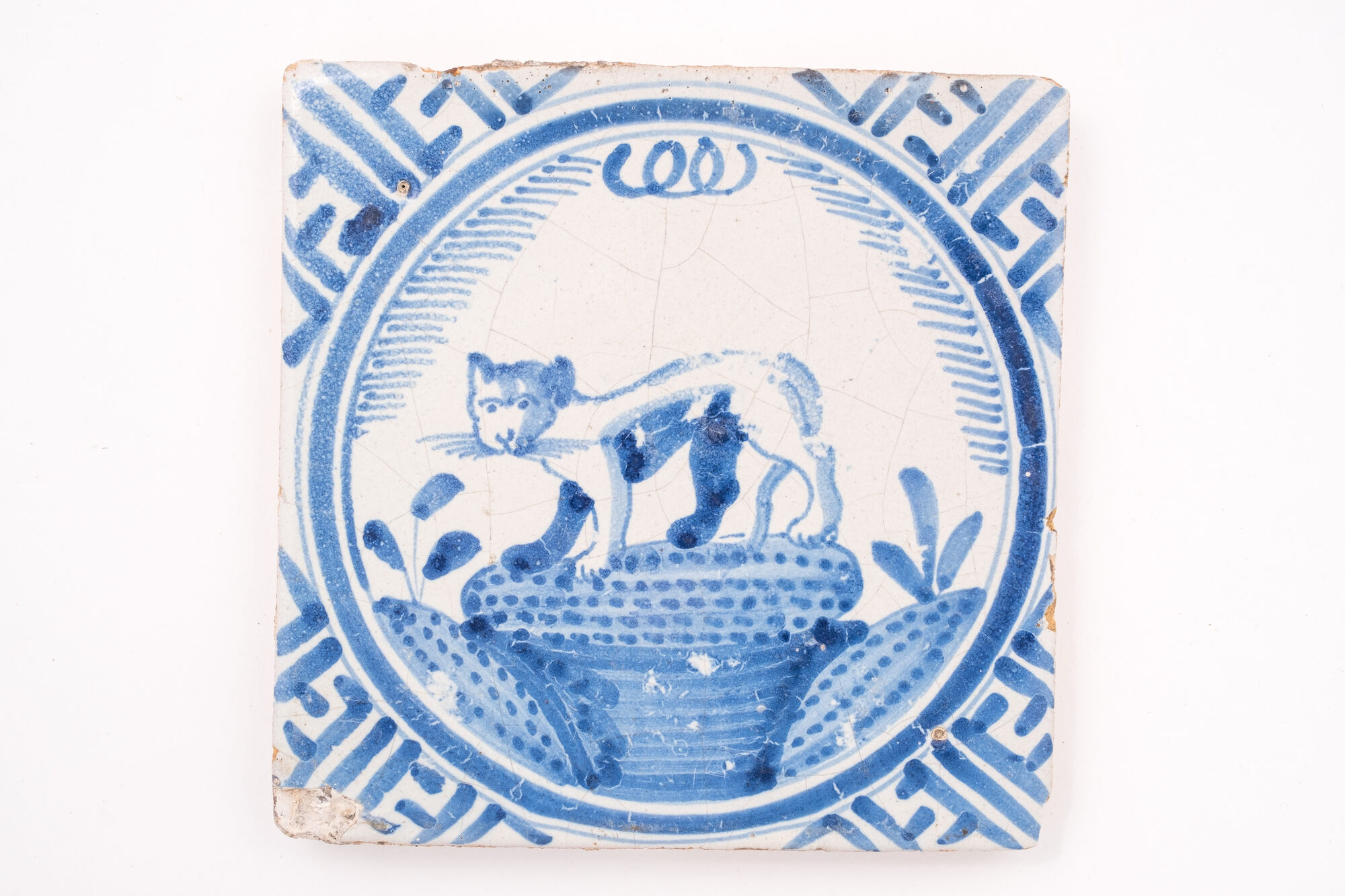 Diertegel, faience, Nederland, midden 17de eeuw