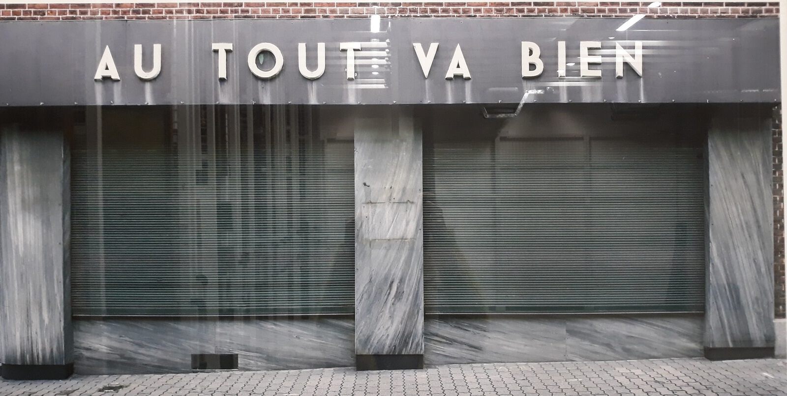 (Façades & Vitrines)