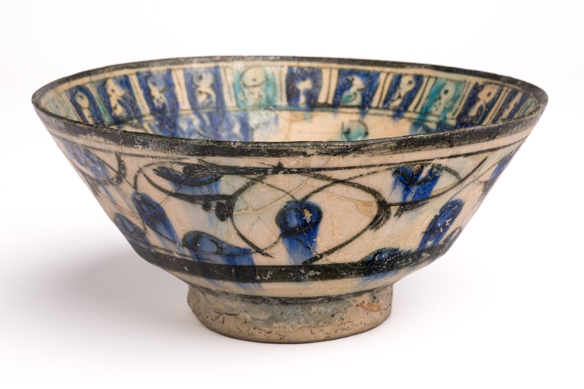 Kom op voet, faience, Sultanabad (Iran),  13de eeuw