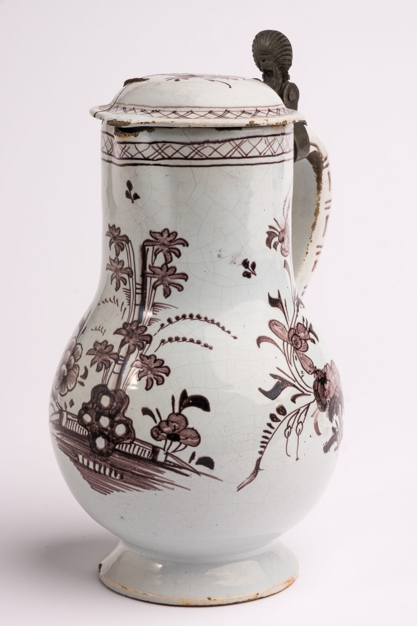 Kruik met deksel, faience, Saint-Amand-les-Eaux, 18de eeuw