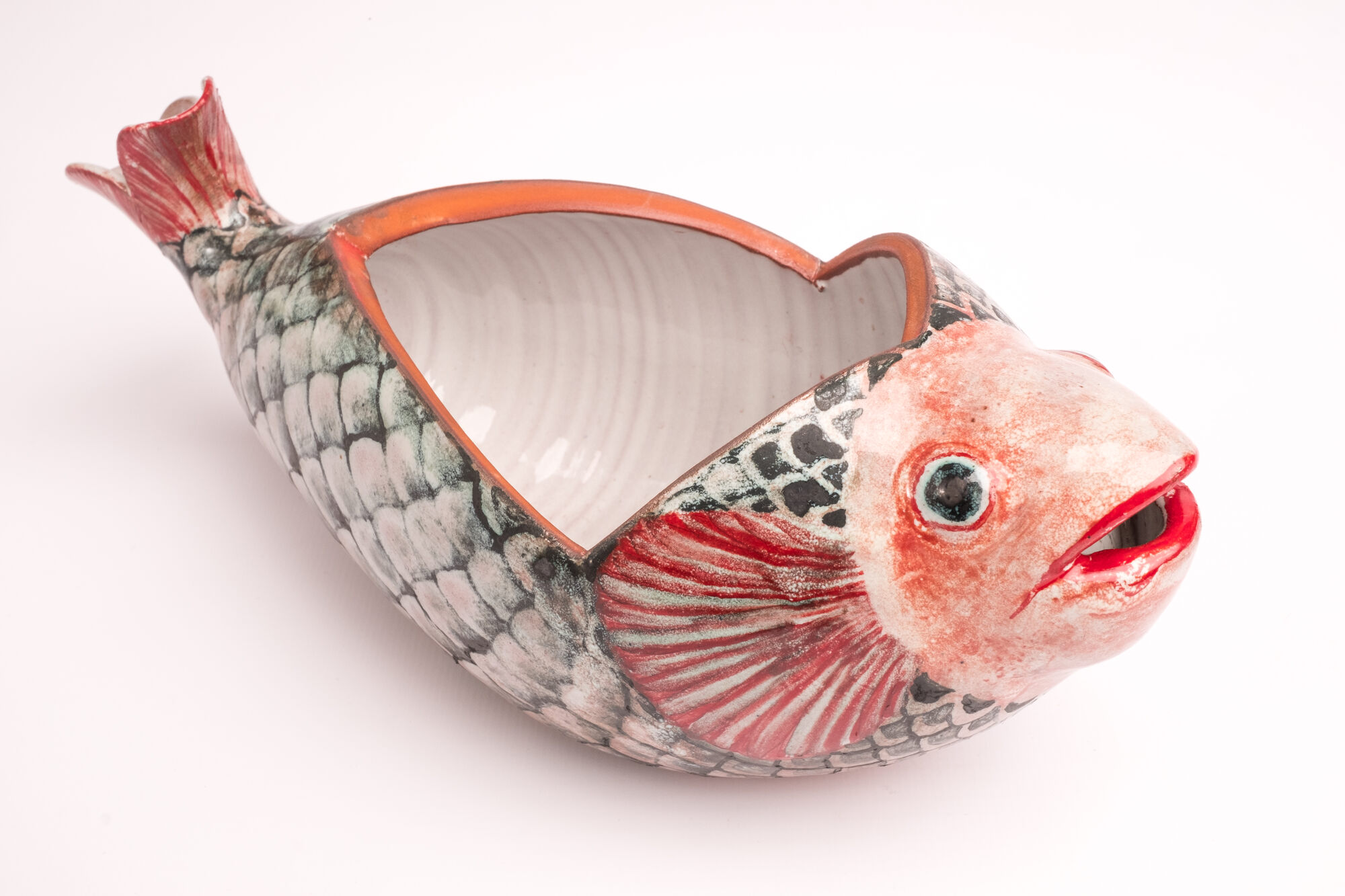 Pot in de vorm van een vis met vrouwenfiguur op het deksel, Sigrid Claude Hilpert-Artes, 1997-2007