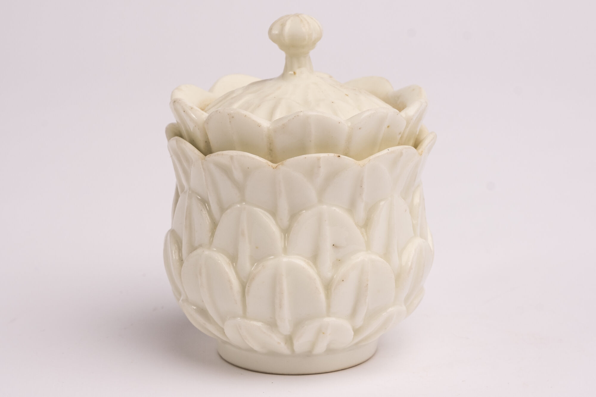 Zalfdoosje met deksel, Werkplaats Trou, Saint-Cloud (FR), ca. 1725