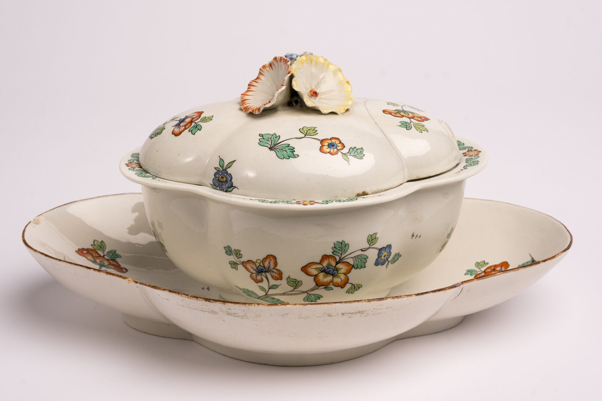 Suikerpot, zacht porselein, Chantilly (Fr), 1725-1735